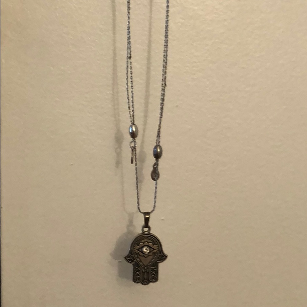 Silver necklace hand if Fatima